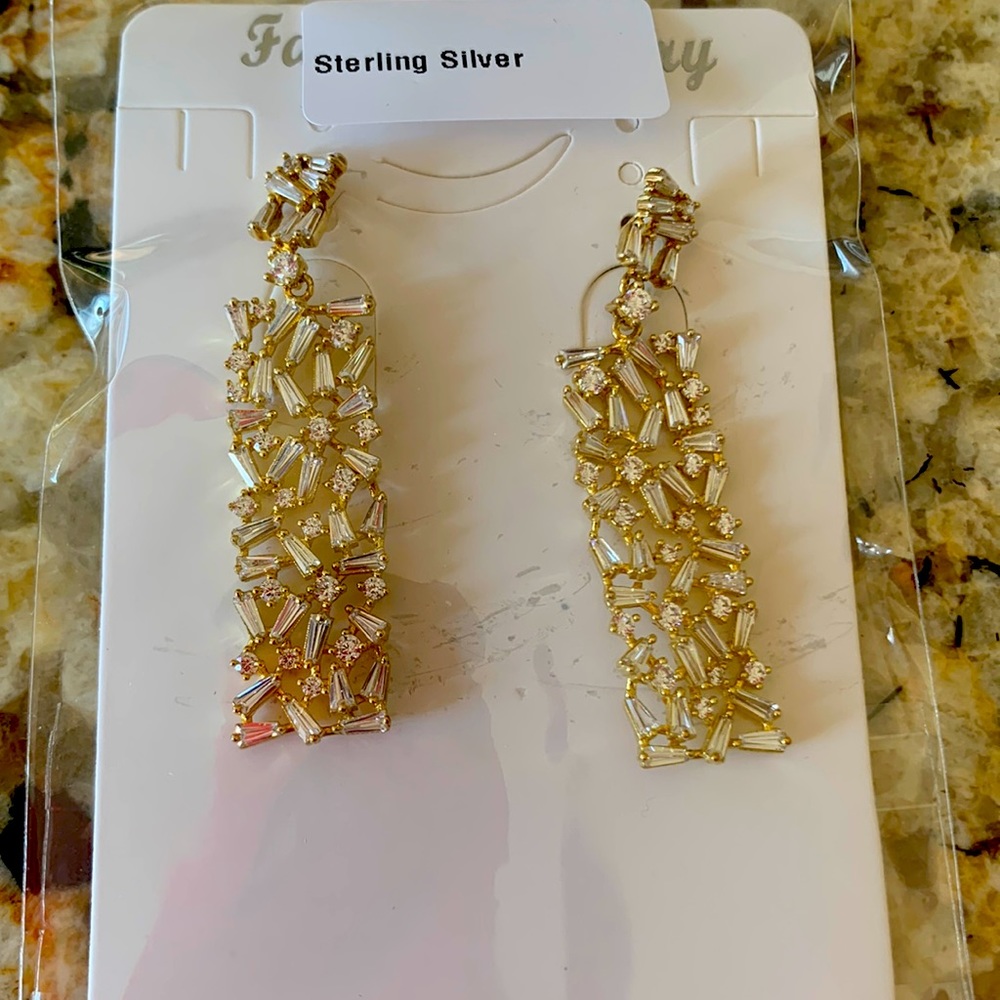Gorgeous rectangular shape earrings in sterling silver & CZ stones.